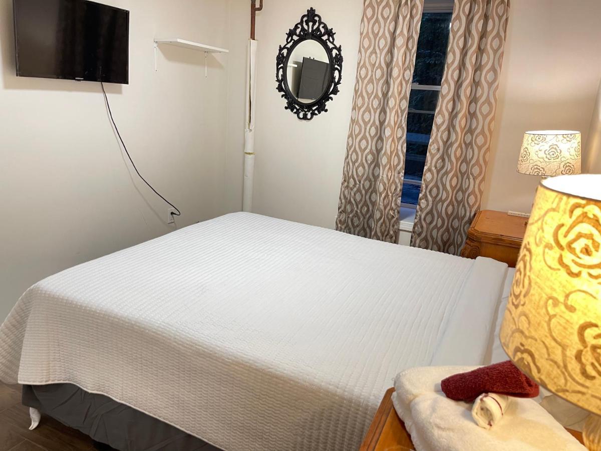 Acomodação com café da manhã  Host My Stay